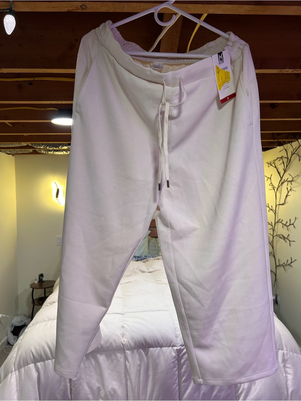 Women's Ankle Crop Drawstring Sweatpants - White
